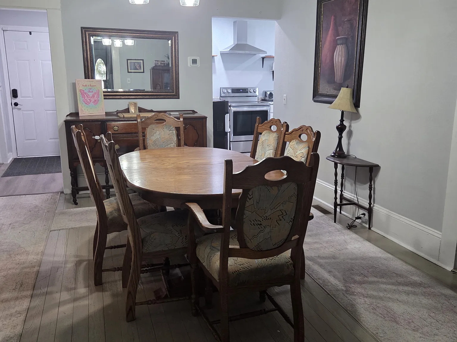 7 bed, 3200 sqft, $750 — Photo 4
