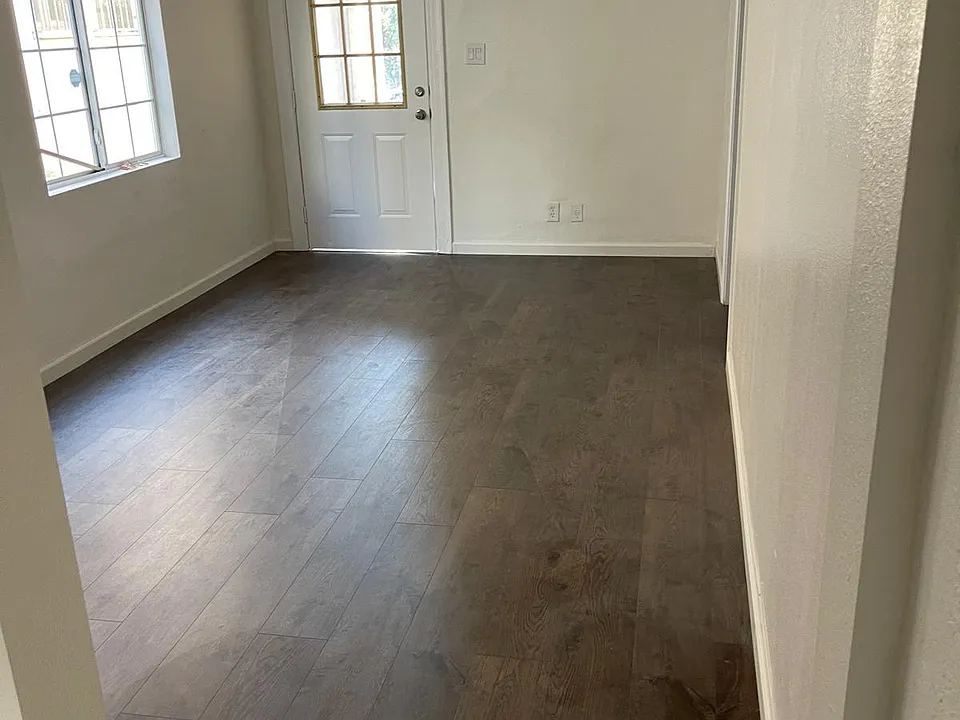 212 S Berendo St #216-1/2