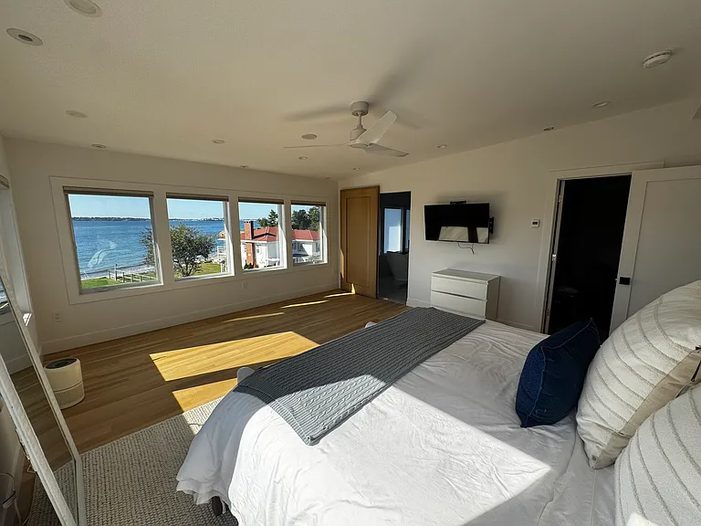 Primary bedroom (bedroom 1) with on suite bathroom and a spacious walk in closet.