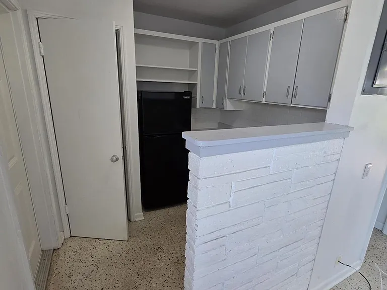 1216 Cabana Rd #1-A — Photo 6