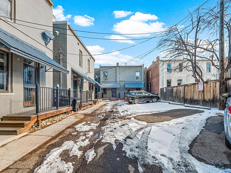 1367 N Marion St — Photo 36
