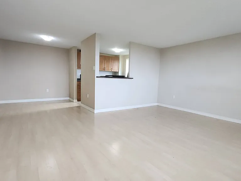 6720 Glen Erin Dr #913 — Photo 6