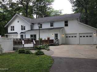 385 Marquette Ave, Holland, MI