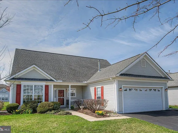 12 Springmill Dr, Middletown, DE 19709