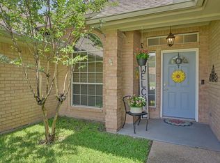 6307 Meadowmere Ln, Arlington, TX 76001