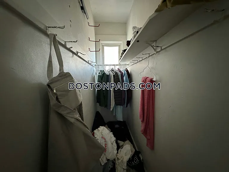 5 Harvard Ter #2 — Photo 9
