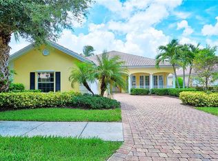 7325 Donatello Ct, Naples, FL 34114