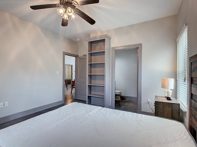 604 Maple St #2 — Photo 18