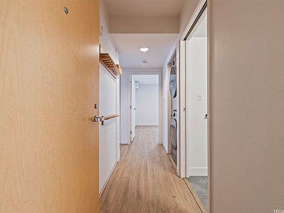 4th image of 801 South St APT 521