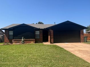 2505 Greenfield Dr, Edmond, OK 73012
