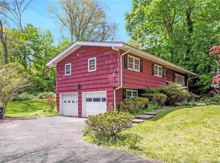 6 Pond Rd, Stamford, CT 06902