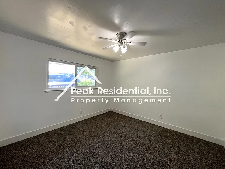 5807 Woodleigh Dr — Photo 17