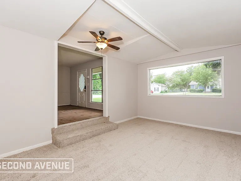 533 Lee St — Photo 9