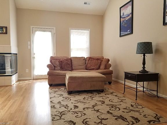 2nd image of 3916 Shady Ln