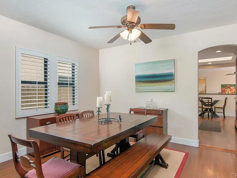 1033 Encino Row — Photo 3
