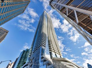 1 Bloor St E #6805, Toronto, ON M4W0A8