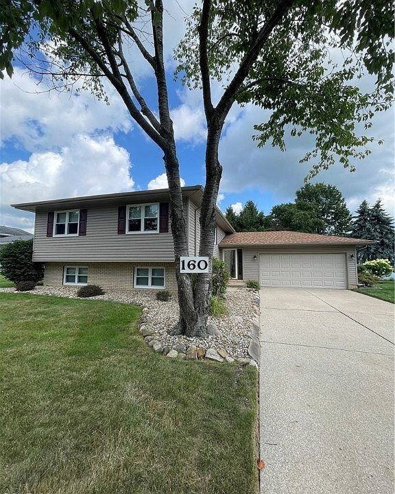 1st image of 160 Stauffer Dr