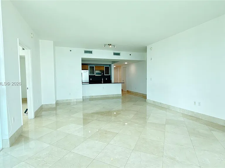 950 Brickell Bay Dr #3411 — Photo 9