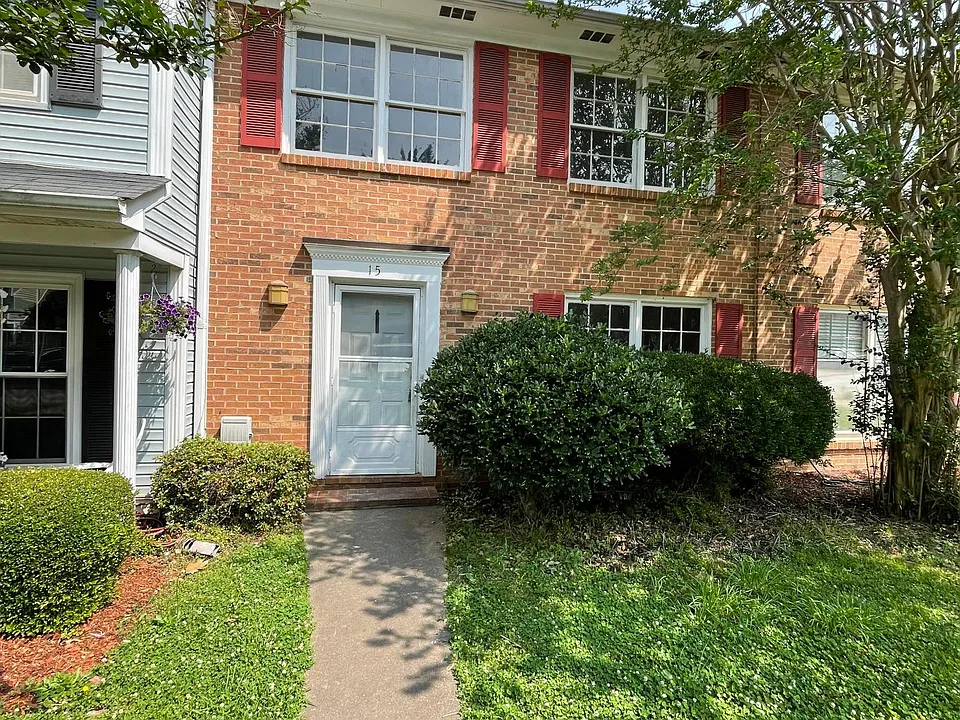 15 Townes Ct