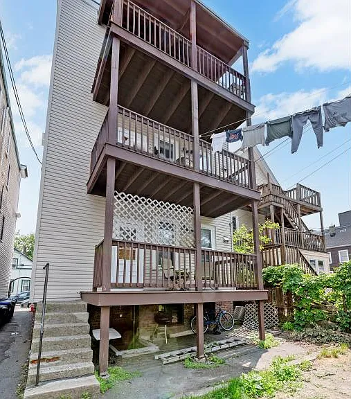 356 Princeton St #2 — Photo 33