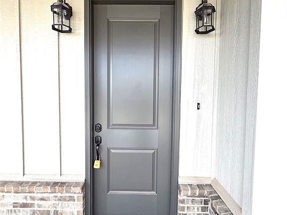 4th image of 11600 NW 103rd St