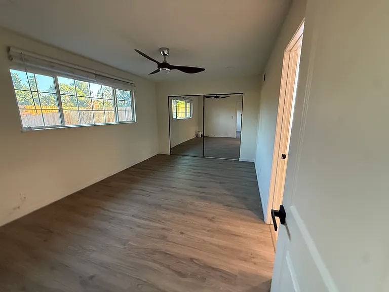 3118 E Vermillion St — Photo 15