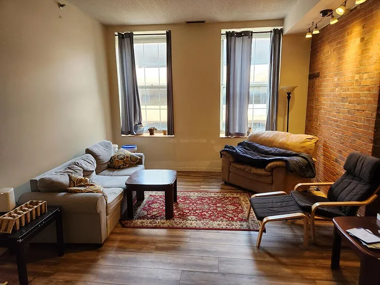 196 Crown St #309 — Photo 3