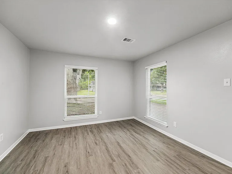 4114 Hill Oak Dr — Photo 5