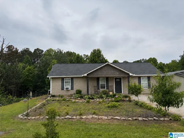 564 Country Breeze Cir, Wedowee, AL 36278