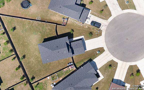 3rd image of 8443 Cordova Point