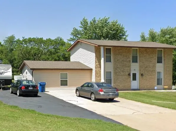 10 Laura Hill Rd, Saint Peters, MO 63376