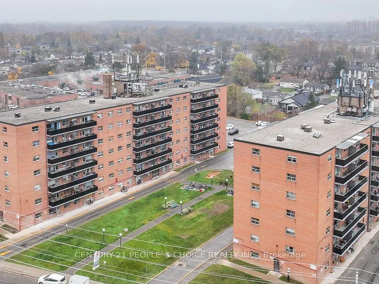 1051 Seneca Ave #309 — Photo 8