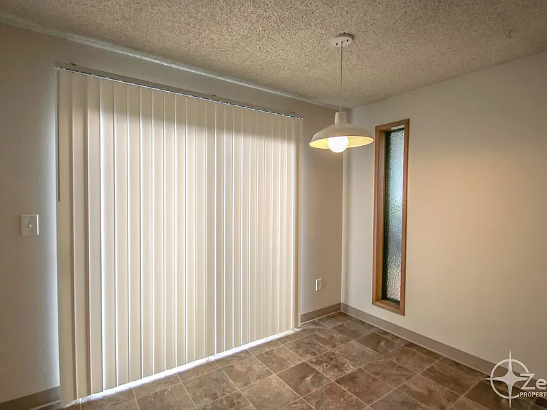 3017 NE Whitman Ave — Photo 4