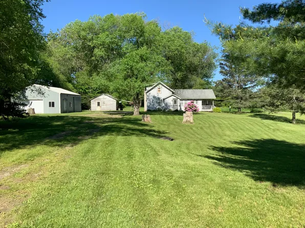 19257 180th Ave, Tustin, MI 49688