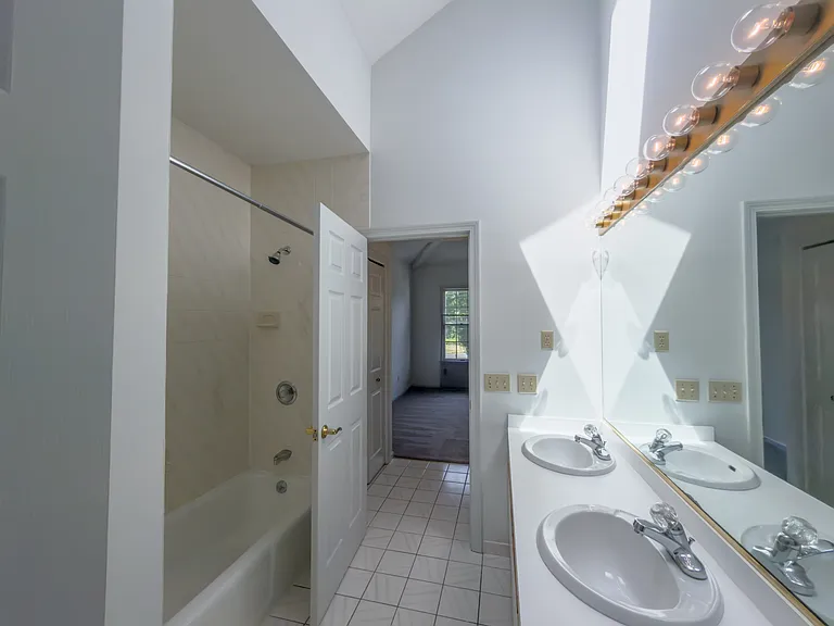 238 Peat Meadow Rd — Photo 32