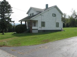 130 Pole Cat Rd, Mount Pleasant, PA 15666