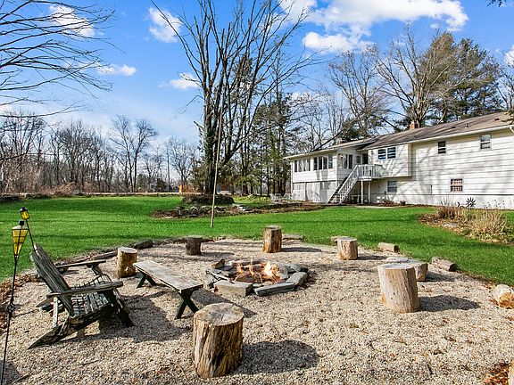 13 Turkey Roost Road