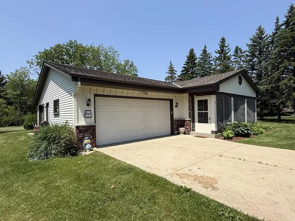 W290N8275 Florencetta HEIGHTS, Hartland, WI 53029