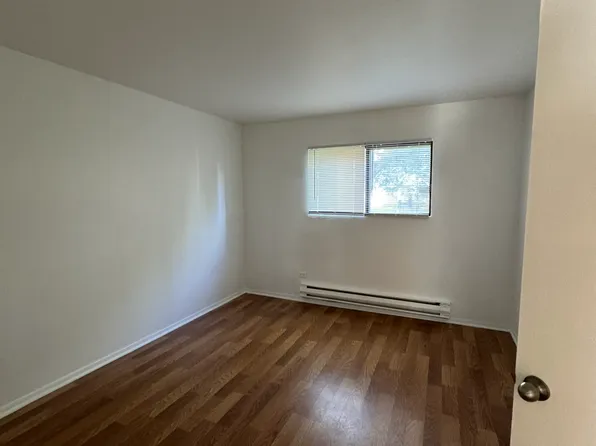 1151 W 123rd St #1, Riverdale, IL 60827