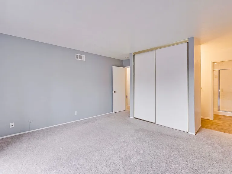10834 Northview Sq — Photo 37