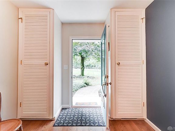 5th image of 515 Sweetwood Ln