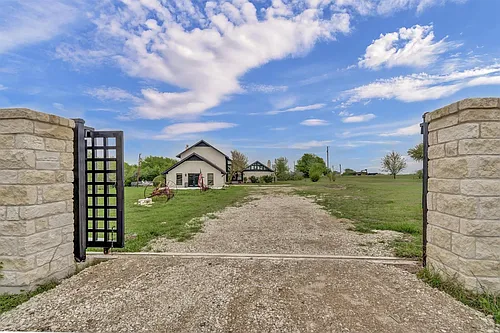 1201 County Road 138 Photo 1