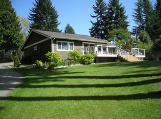 13048 Holmes Point Dr NE, Kirkland, WA 98034