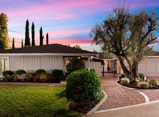 1072 Saint John Pl, Santa Ana, CA 92705