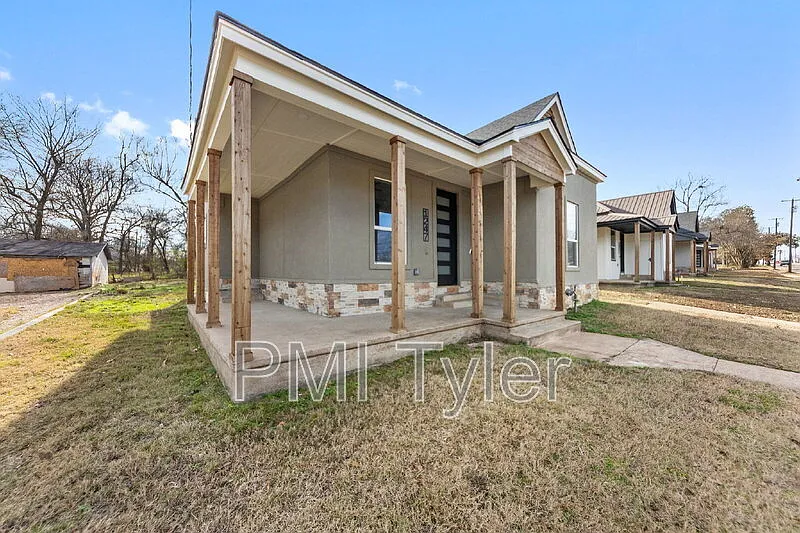 3 bed, 2.0 bath, 1516 sqft, $1,795 — Photo 4