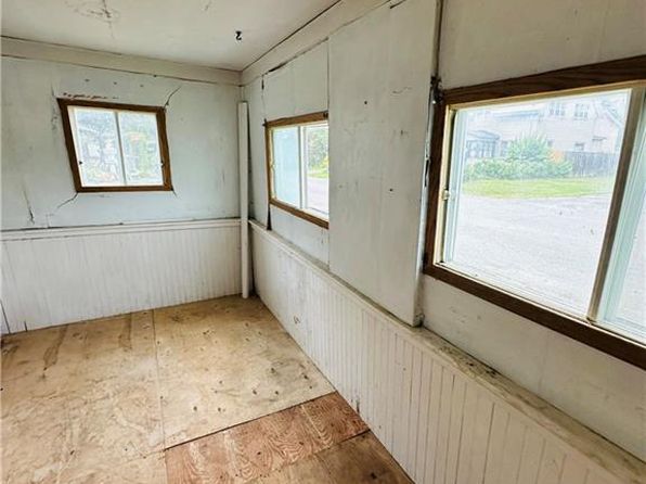 112 Charles St, Woodstock, NB E7M 1J1