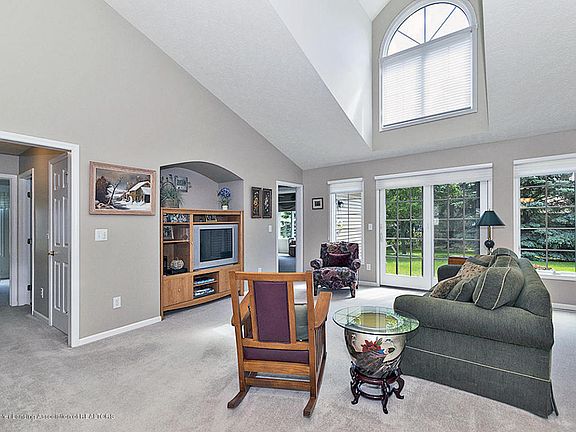 4th image of 503 Burgenstock Dr #31