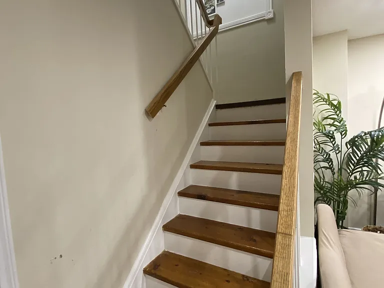35 Fanshawe Dr — Photo 9