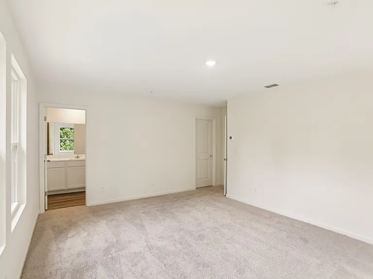 2579 Grey Hawk Dr — Photo 14
