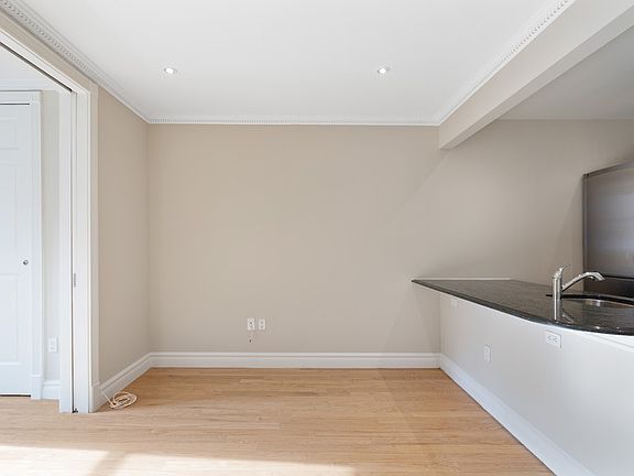 5th image of 336 E 81st St APT 5D